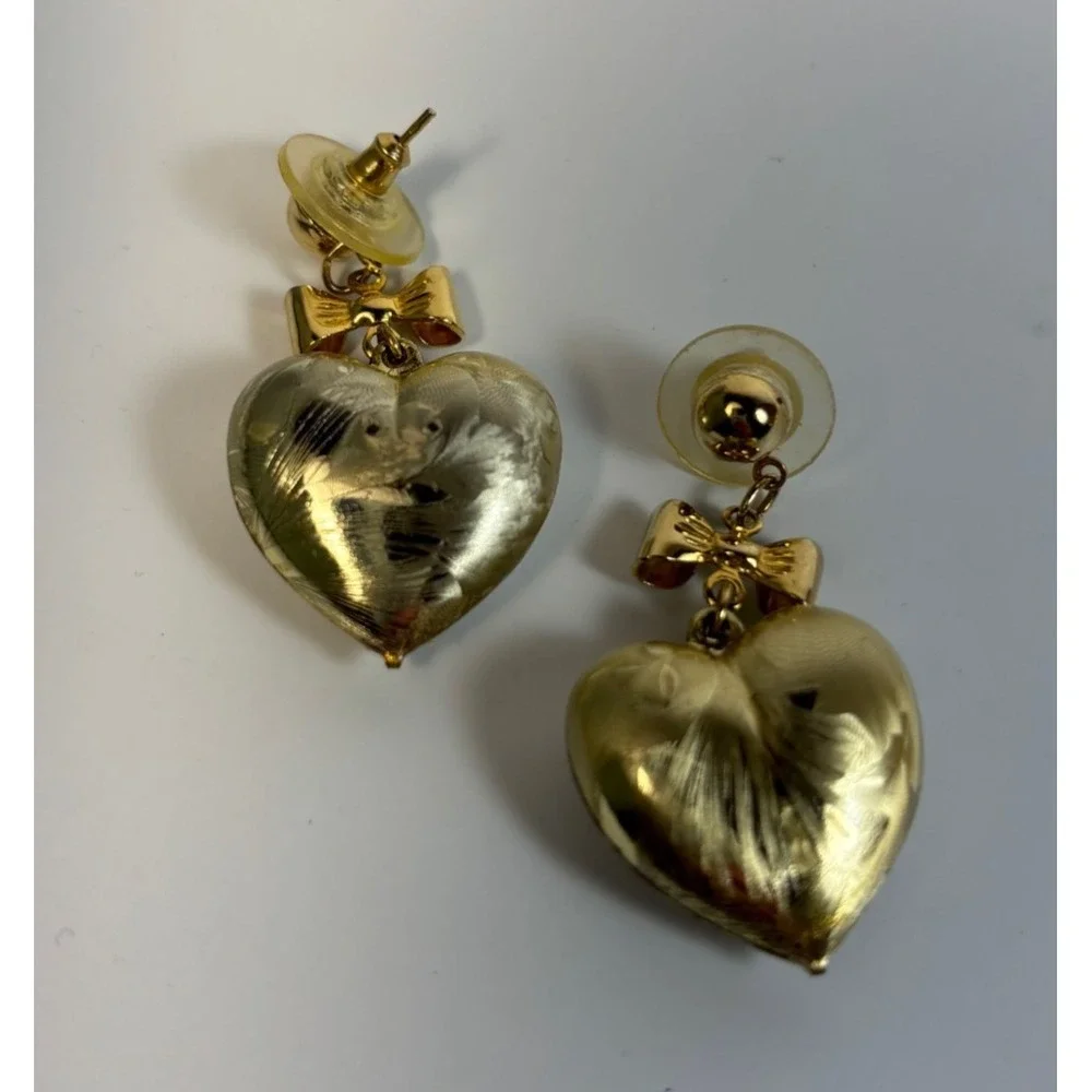 Earrings Vintage Puffy Heart Gold Tone - Picture 1 of 5